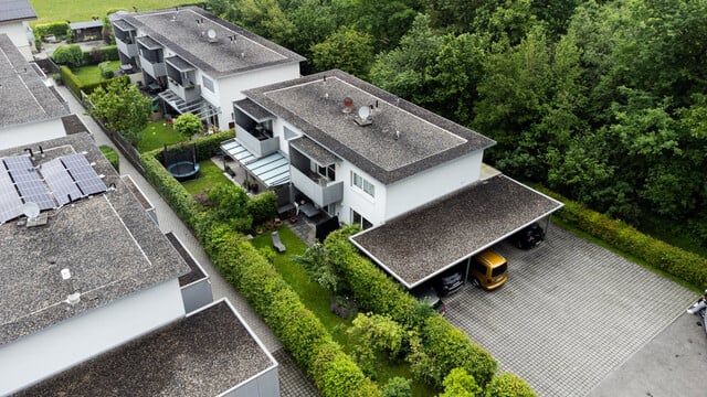 Dornbirn: Modernes Eckreihenhaus mit großem Garten!