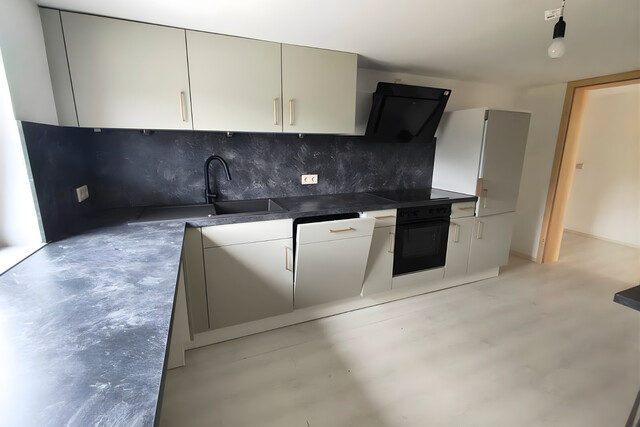 Charmante 3-Zimmer-Altbauwohnung mit Terrasse, Keller und Garage in Riezlern