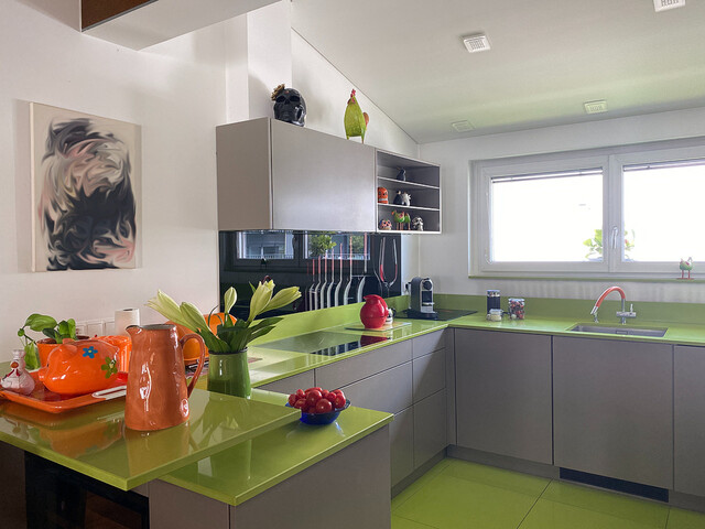 Großzügige 4-Zimmer-Wohnung mit Garten und Hauscharakter
