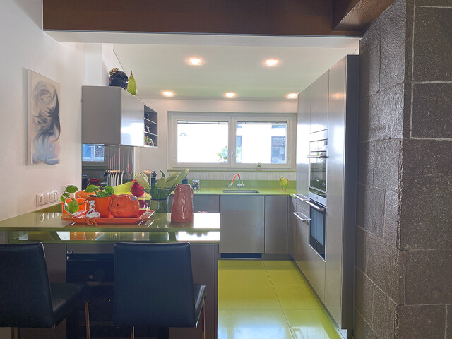 Großzügige 4-Zimmer-Wohnung mit Garten und Hauscharakter