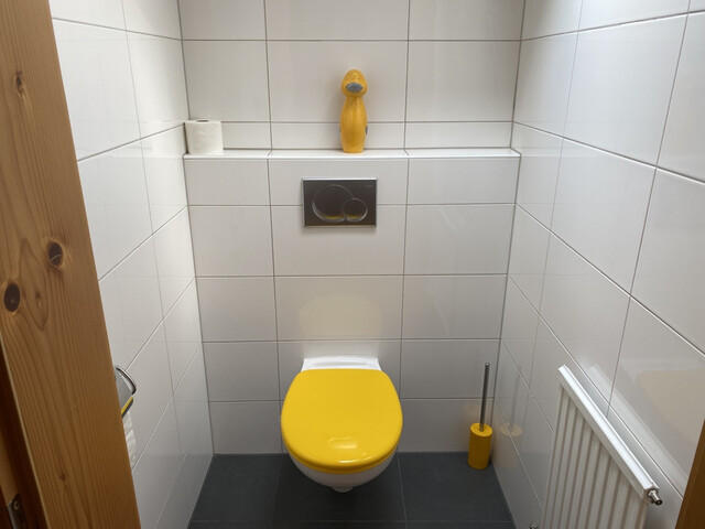 Großzügige 4-Zimmer-Wohnung mit Garten und Hauscharakter