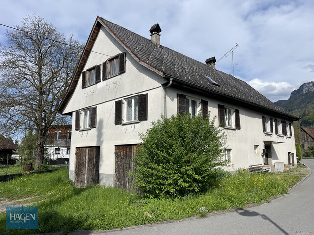 Bauernhaus mit viel Potenzial in Götzis – ideal für Handwerker & Tierliebhaber