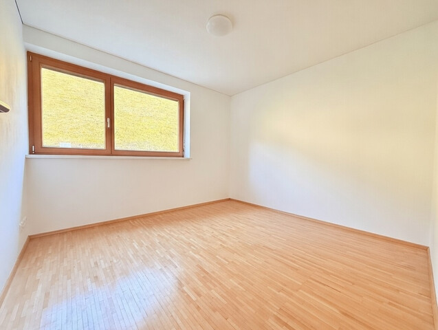 3 Zimmer-Wohnung  |  Loggia  |  Weitblick  | Carport