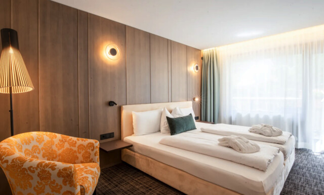 Alpines Design-Juwel im Brandnertal: Etabliertes 4-Sterne-Garni-Hotel in absoluter Spitzenlage zu verkaufen - Mitarbeiterhaus und Verkaufslokal inklusive!