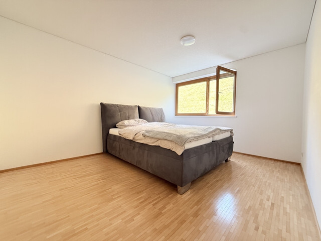 3 Zimmer-Wohnung  |  Loggia  |  Weitblick  | Carport