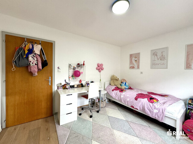 Modernisierte 4-Zimmerwohnung mit Balkon und Garagenbox