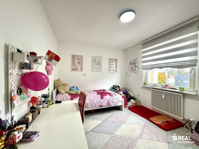 Modernisierte 4-Zimmerwohnung mit Balkon und Garagenbox