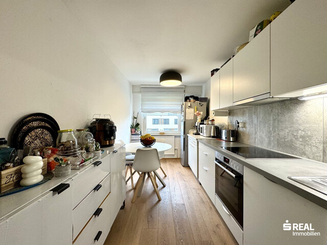 Modernisierte 4-Zimmerwohnung mit Balkon und Garagenbox