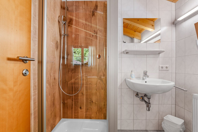 Begehrenswertes Chalet mit Freizeitwohnsitz in Bartholomäberg: 6 Zimmer, Garten und Terrasse- ideal für den anspruchsvollen Kunden!