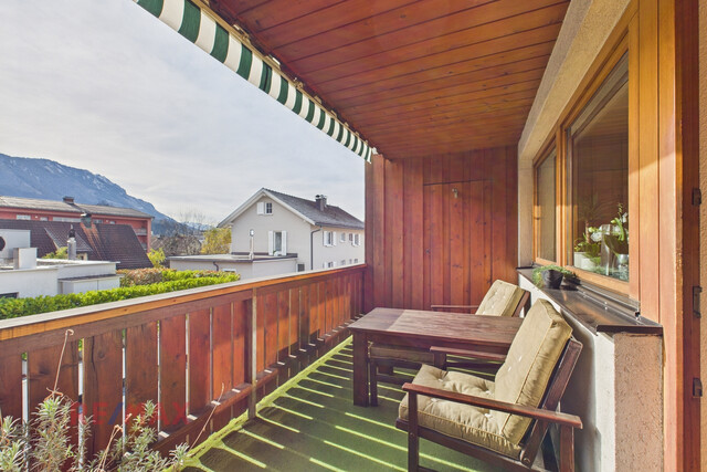 Zweistöckige Dachgeschosswohnung mit 5 Zimmern