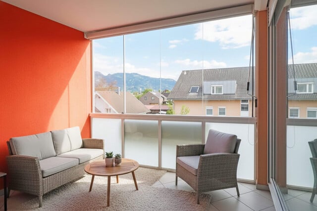 Licht, Raum, Komfort: 3-Zimmer-Wohnung mit verglastem Balkon