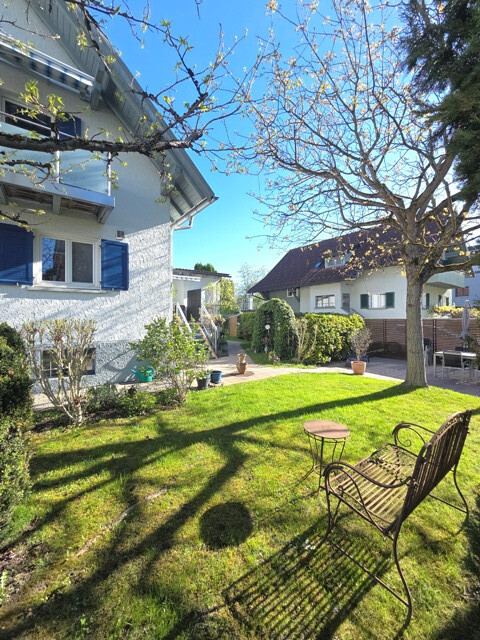 Bezauberndes Einfamilienhaus mit Einliegerwohnung und schönem Garten in zentraler Lage von Altach!