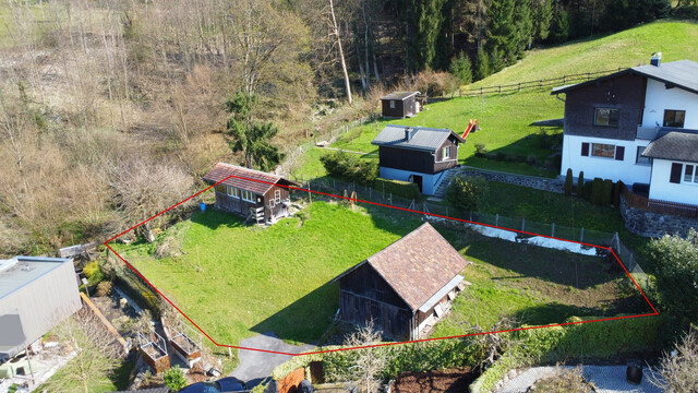 Traumhaftes Hanggrundstück mit herrlichem Weitblick!