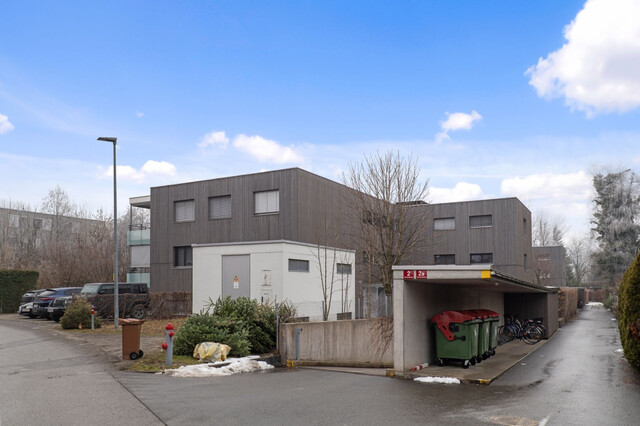 Dornbirn: Moderne 2-Zimmer-Wohnung mit großem Garten und Terrasse