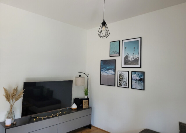 PRIVATVERKAUF - Gartenwohnung mit Terrasse, Garten & Tiefgaragen-Parkplatz in Top-Lage!
