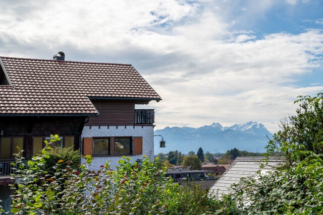 Wolfurt: Grundstück mit Altbestand in Aussichtslage