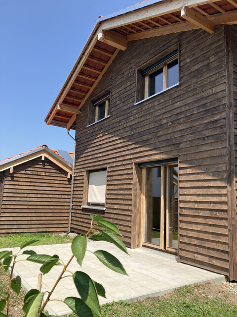 Neues Einfamilienhaus, 3 Schlafzimmer, Garten, Hard