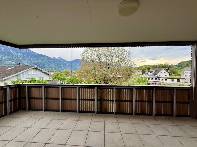 Hochwertige  4- Zimmer Wohnung in Bludesch mit viel Sonne