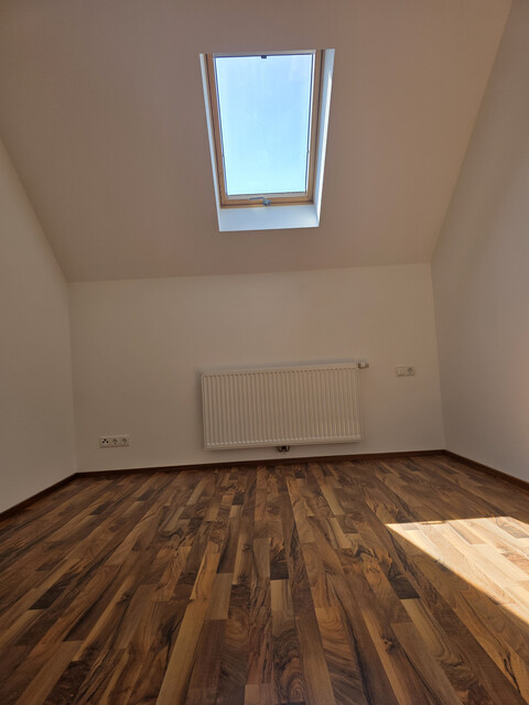 Geräumige 2 Zimmerwohnung mit Parkplatz, Abstellraum und Fahrradabstellplatz in Top-Lage!