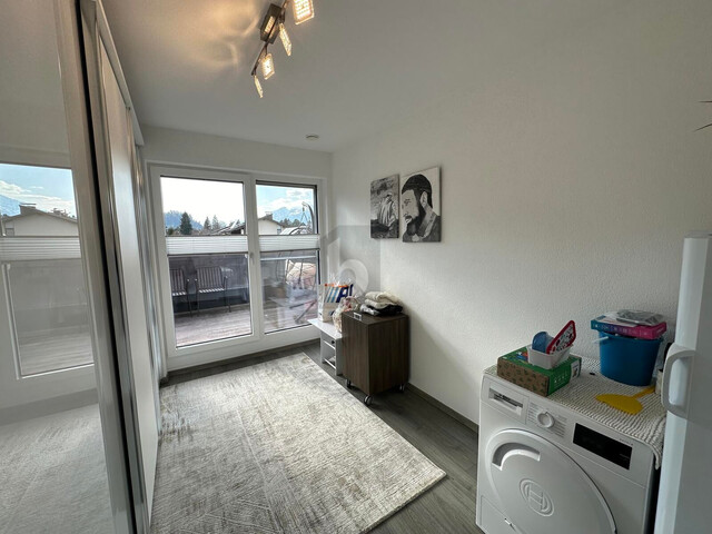 LICHTDURCHFLUTETER WOHNHIT MIT GROßER SONNENTERRASSE & HOCHWERTIGER AUSSTATTUNG