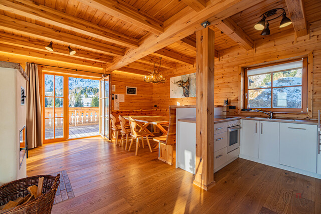Neuwertiges Chalet Dorf mit Alm-Gasthof in bester Lage am Falkert - direkt neben der "Heidi-Alm"