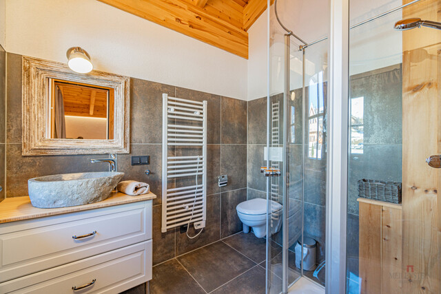 Neuwertiges Chalet Dorf mit Alm-Gasthof in bester Lage am Falkert - direkt neben der "Heidi-Alm"