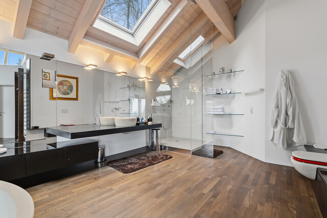 Schmuckstück in absoluter Bestlage – Villa mit Bodenseeblick!