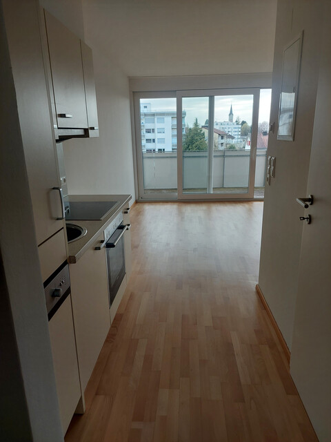 1-Zimmer-Wohnung mit Balkon in zentrumsnaher, Bodenseelage