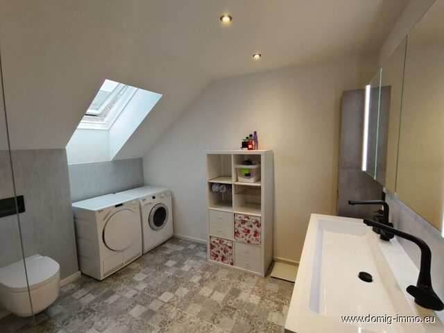 Stilvolles Einfamilienhaus mit Einliegerwohnung, Designausstattung & Traumgarten