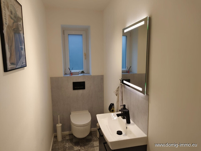 Stilvolles Einfamilienhaus mit Einliegerwohnung, Designausstattung & Traumgarten