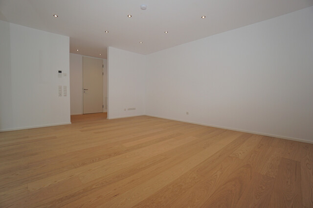 2 Zimmer-Wohnung  |  Modern  |  Loggia  |  Seeblick