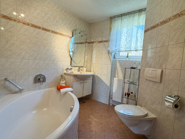 BERGTAUGLICH! Eine wunderbare Wohnung mit CHARME-OFFENSIVE