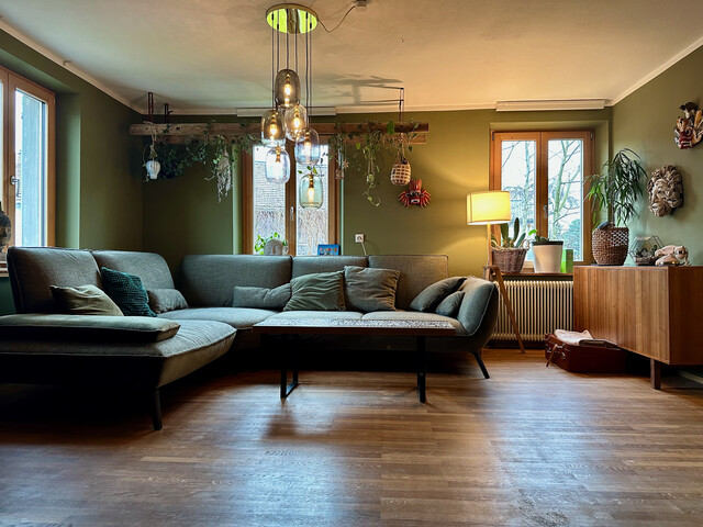 Großzügiges Wohnhaus mit großer Tenne mitten in Gisingen