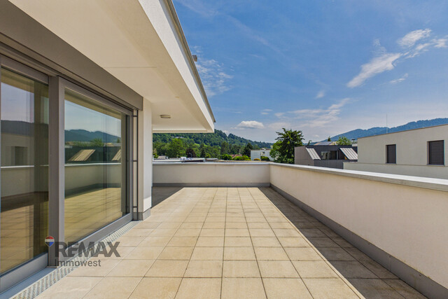 Traumhafte Starterwohnung in Wolfurt: Zwei Zimmer, große Terrasse und Blick auf den Gebhardsberg