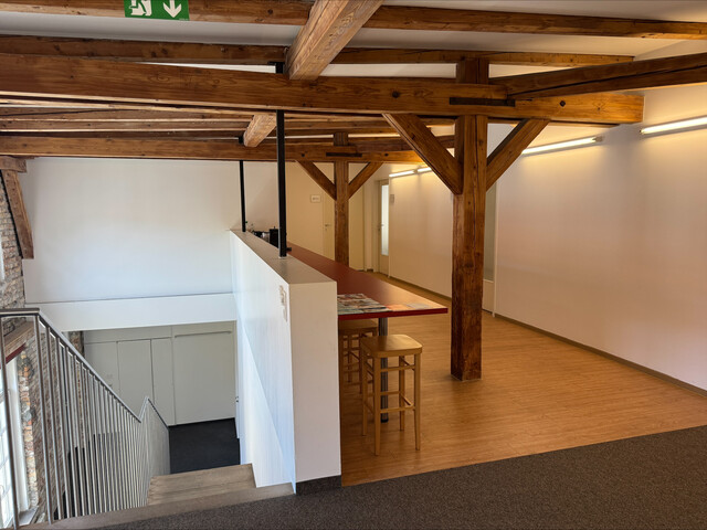 Attraktives Kleinbüro im Steinebach