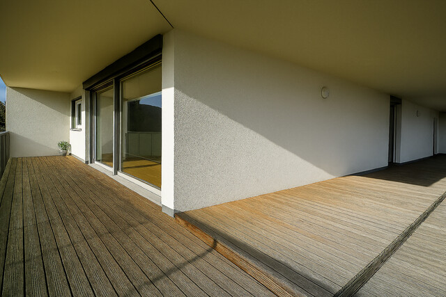 Provisionsfrei - Attraktive Dachgeschosswohnung mit großzügiger Terrasse und Top-Anbindung