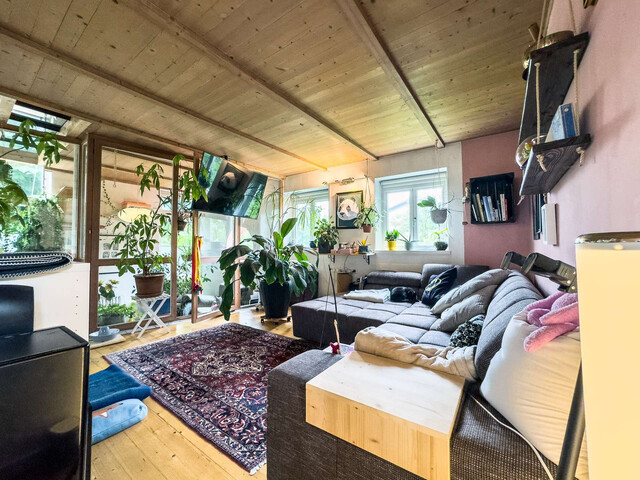 Architekten-Einfamilienhaus mit großem Garten – Wohnen mit Charme und Potenzial