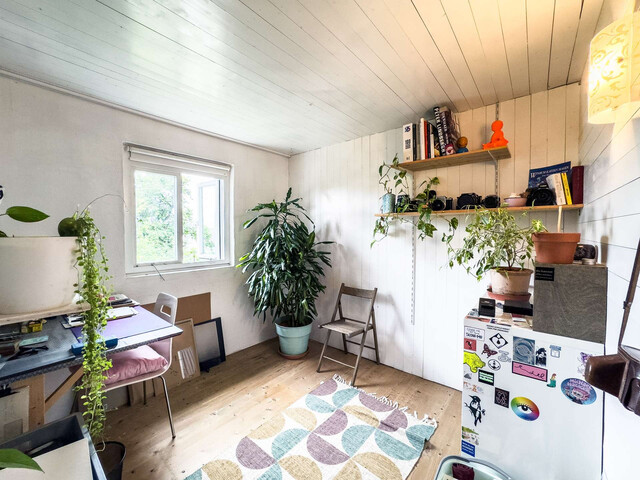 Architekten-Einfamilienhaus mit großem Garten – Wohnen mit Charme und Potenzial