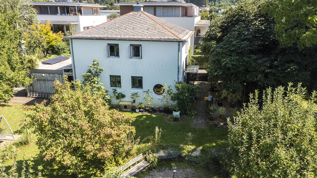 Architekten-Einfamilienhaus mit großem Garten – Wohnen mit Charme und Potenzial