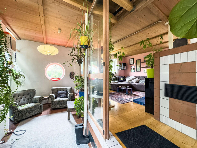 Architekten-Einfamilienhaus mit großem Garten – Wohnen mit Charme und Potenzial