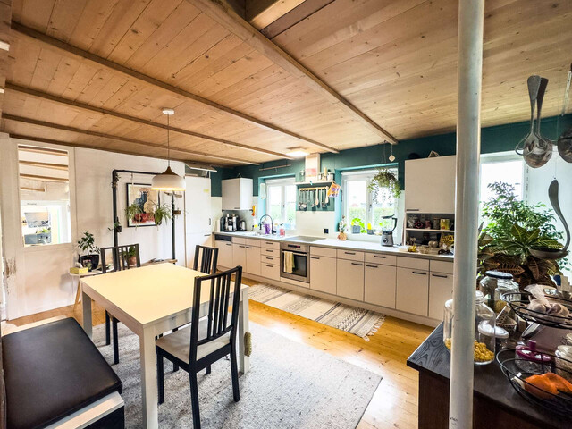 Architekten-Einfamilienhaus mit großem Garten – Wohnen mit Charme und Potenzial