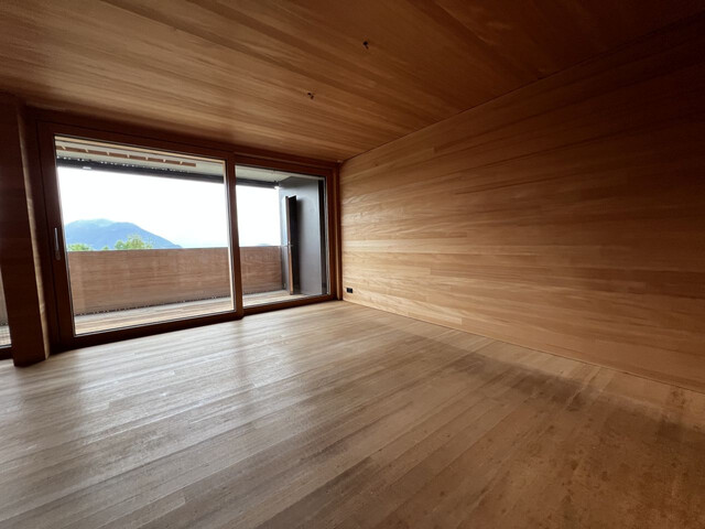 NEUWERTIGE 3 ZIMMER WOHNUNG MIT TRAUMHAFTER AUSSICHT!