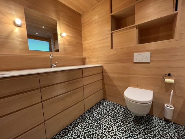 NEUWERTIGE 3 ZIMMER WOHNUNG MIT TRAUMHAFTER AUSSICHT!