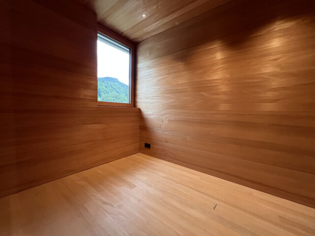 NEUWERTIGE 3 ZIMMER WOHNUNG MIT TRAUMHAFTER AUSSICHT!