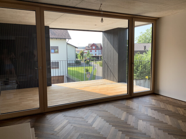 Neubau: Modernes möbliertes Appartement in zentraler Lage