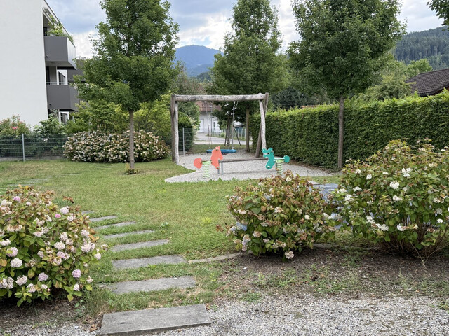 Familiäre sonnige 3 Zimmer Wohnung mit TG-Stellplatz