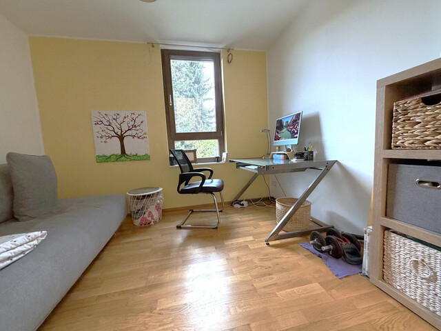 Familiäre sonnige 3 Zimmer Wohnung mit TG-Stellplatz