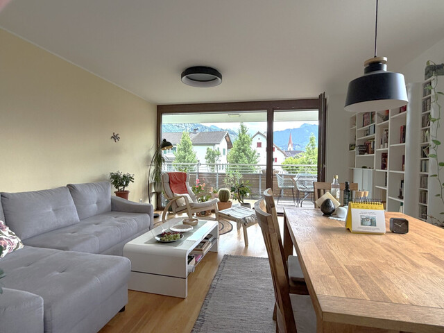 Familiäre sonnige 3 Zimmer Wohnung mit TG-Stellplatz