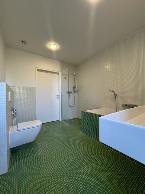 Penthousewohnung mit Garage, Balkon, Terrasse & Keller - Luxus pur!