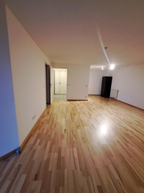 Ruhige, behindertengerechte Wohnung ,Erdgeschoss,mit kleiner Südterrasse